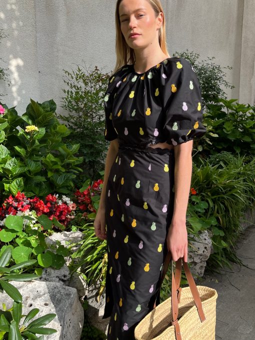 Vestido bordado piñas